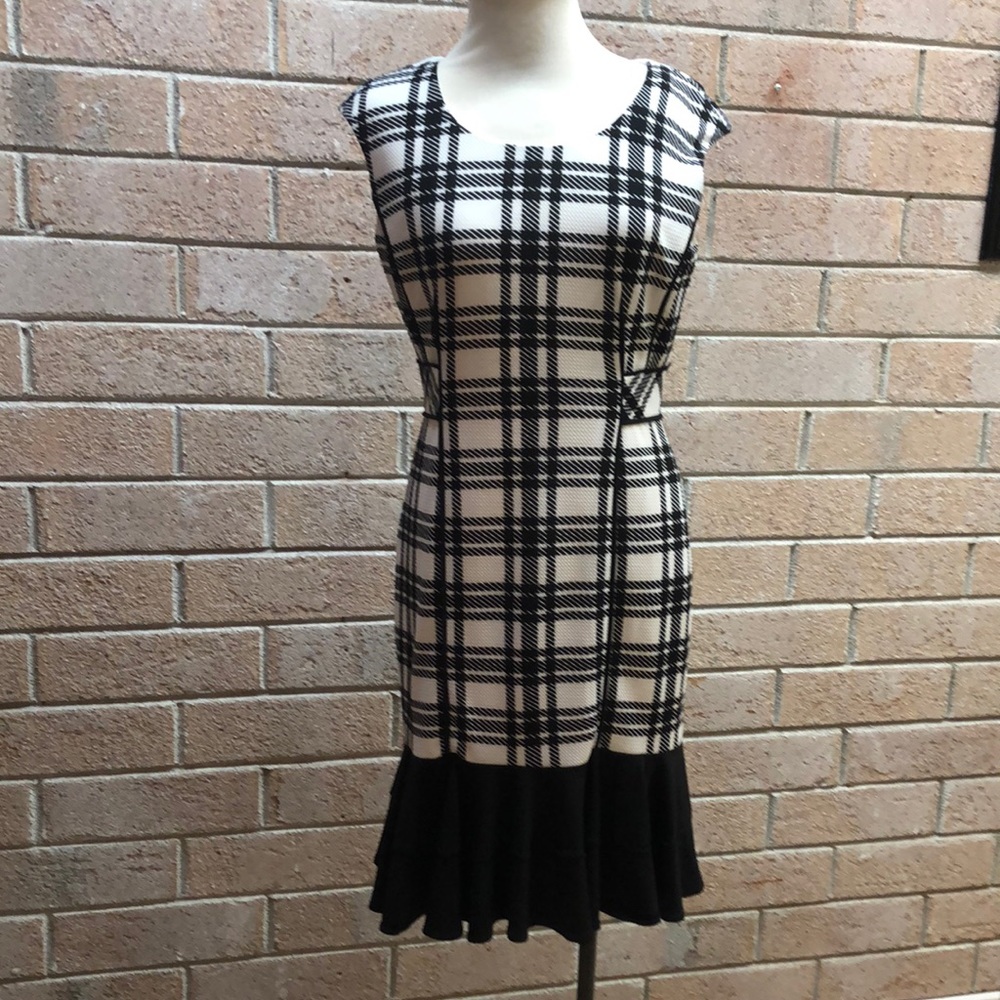 Frank Lyman cap sleeve black & white dress